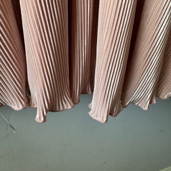 SHEIN Pink V-Neck Cap Sleeve Midi Dress for Weddings - Picture 7 of 8